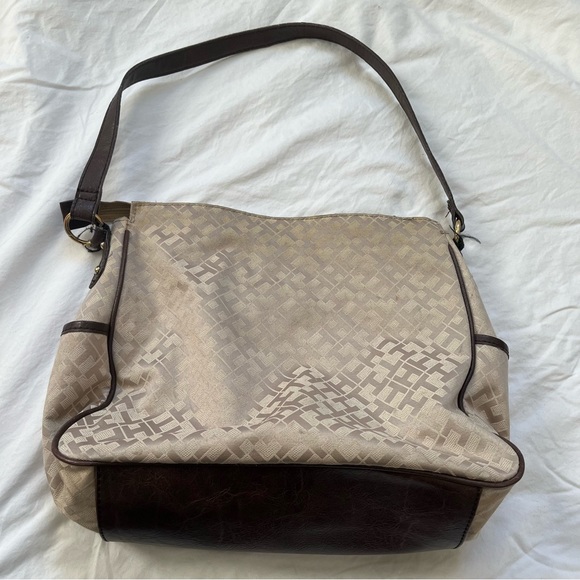👜 tommy hilfiger bag 👜 - Picture 2 of 9